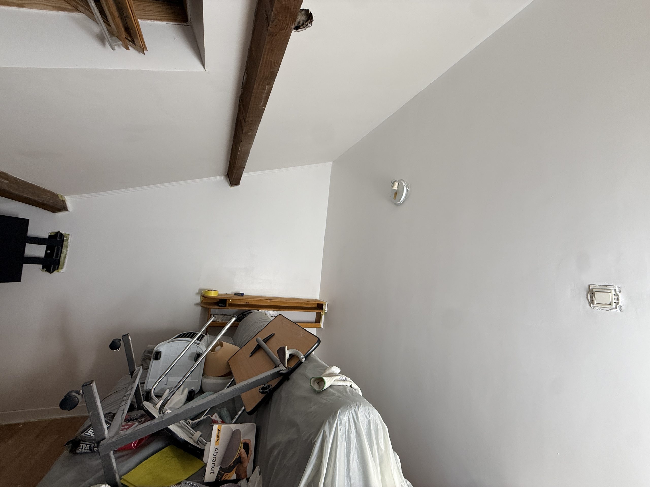 Mise en peinture de la mezzanine
