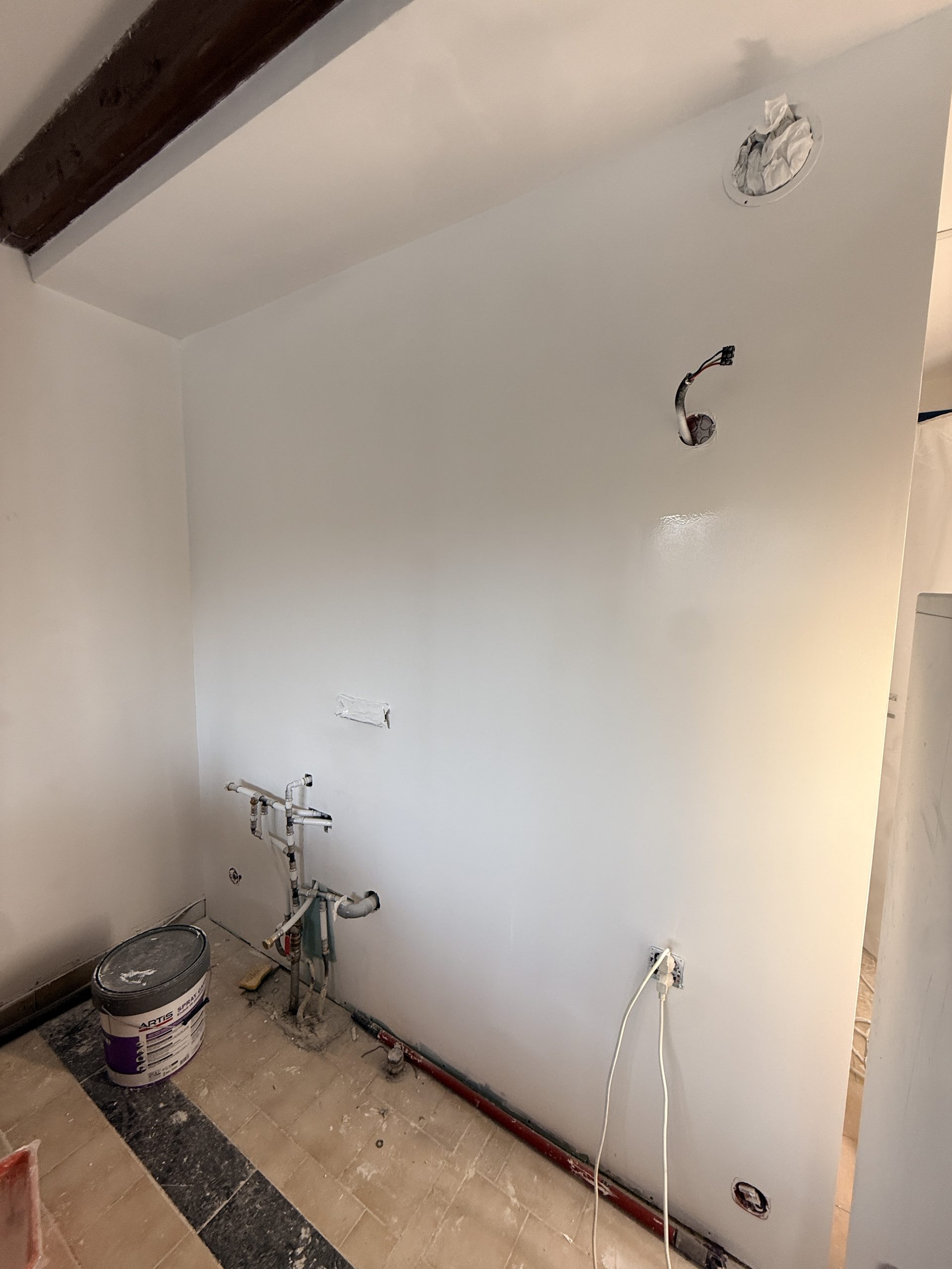 Sous-couche et premières passes de peinture