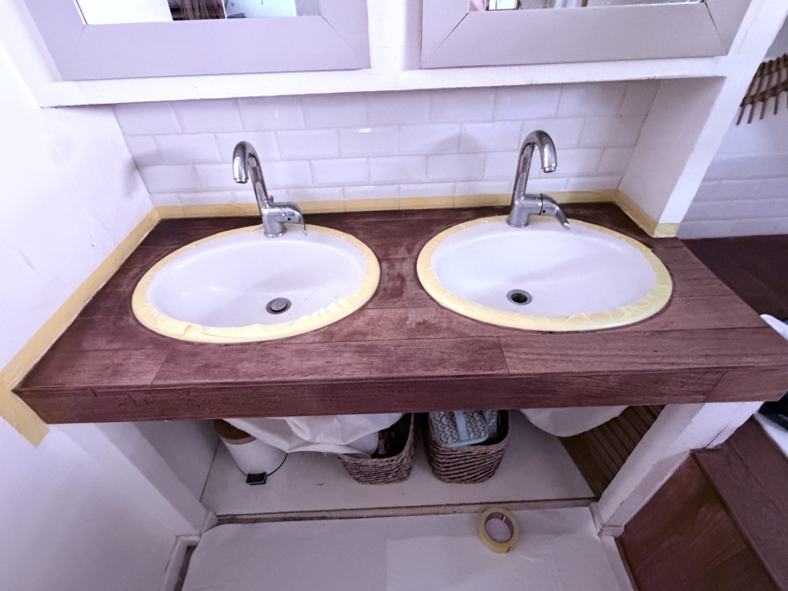 Protection complète de la salle de bain avant résine