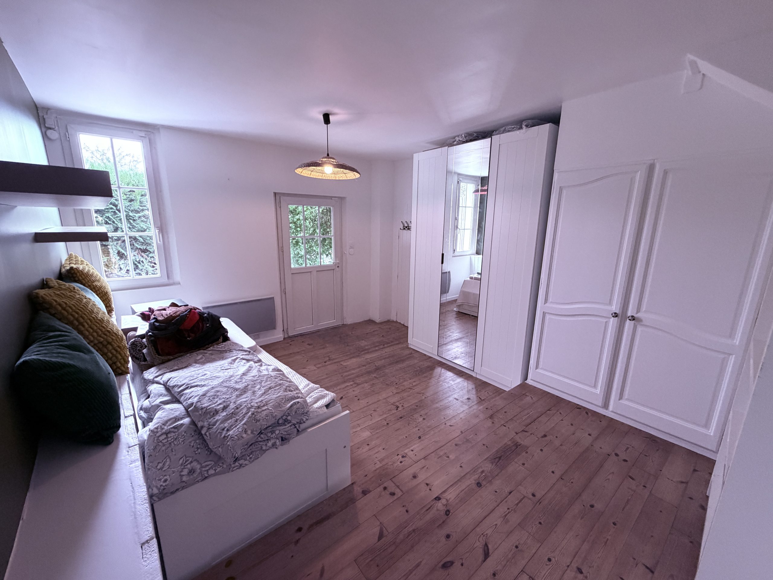 Résultat final de la rénovation de la pièce