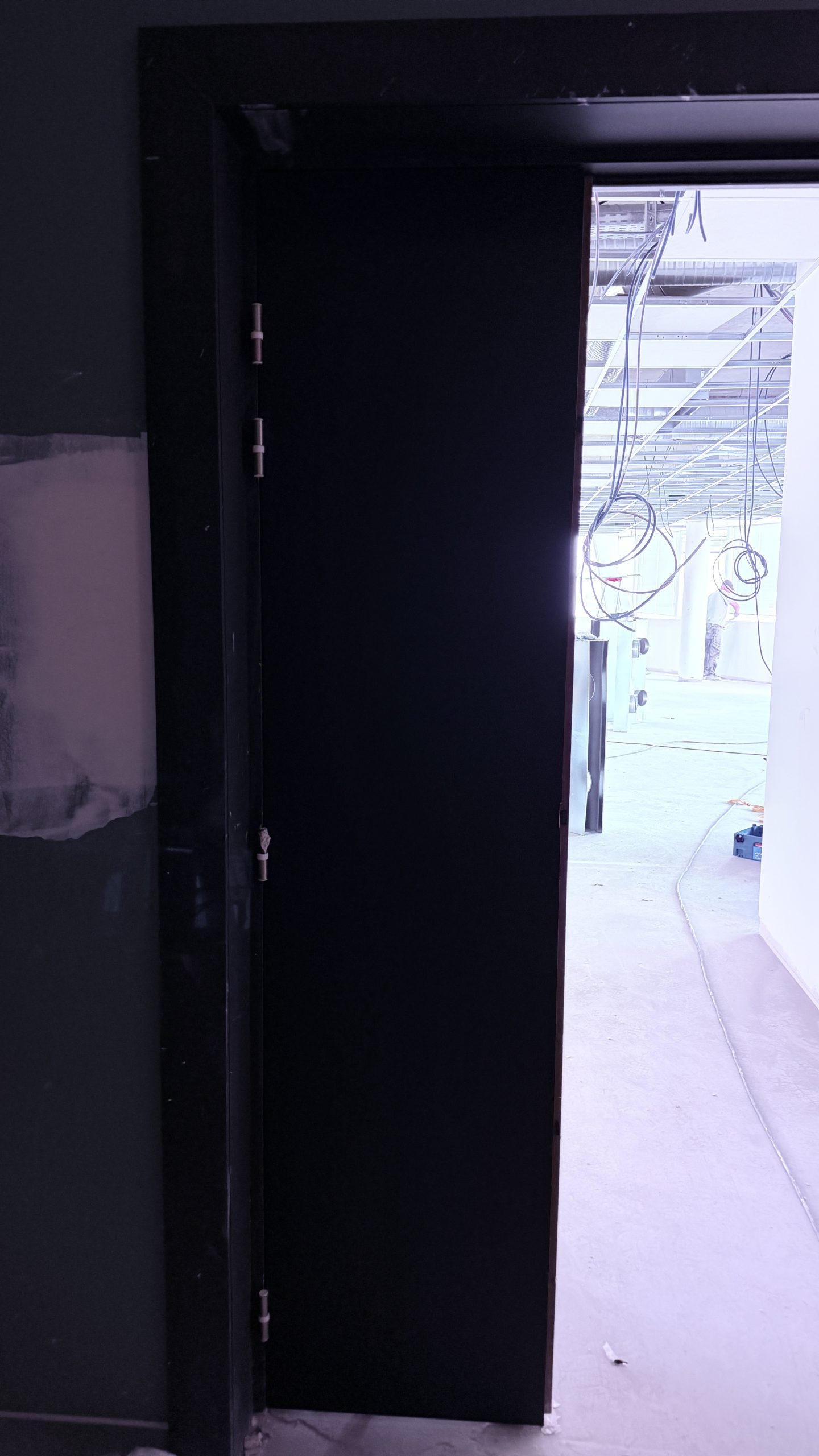 Porte après covering, vue en configuration ouverte